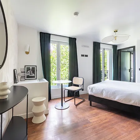 Hotel Limehome Montmartre Parigi