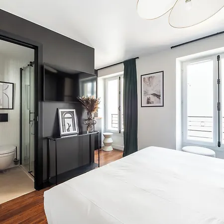 Limehome Montmartre 4* Parigi