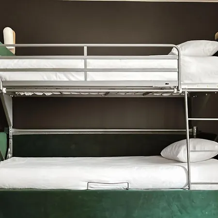 Hotel Limehome Montmartre Parigi