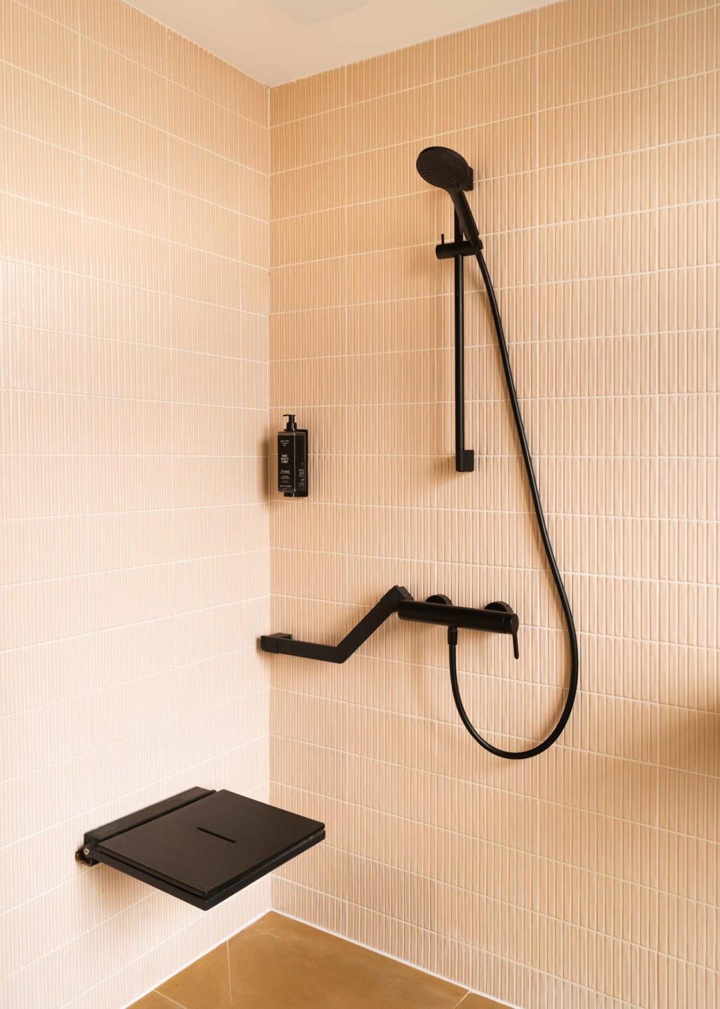 Limehome Montmartre Hotel 4*