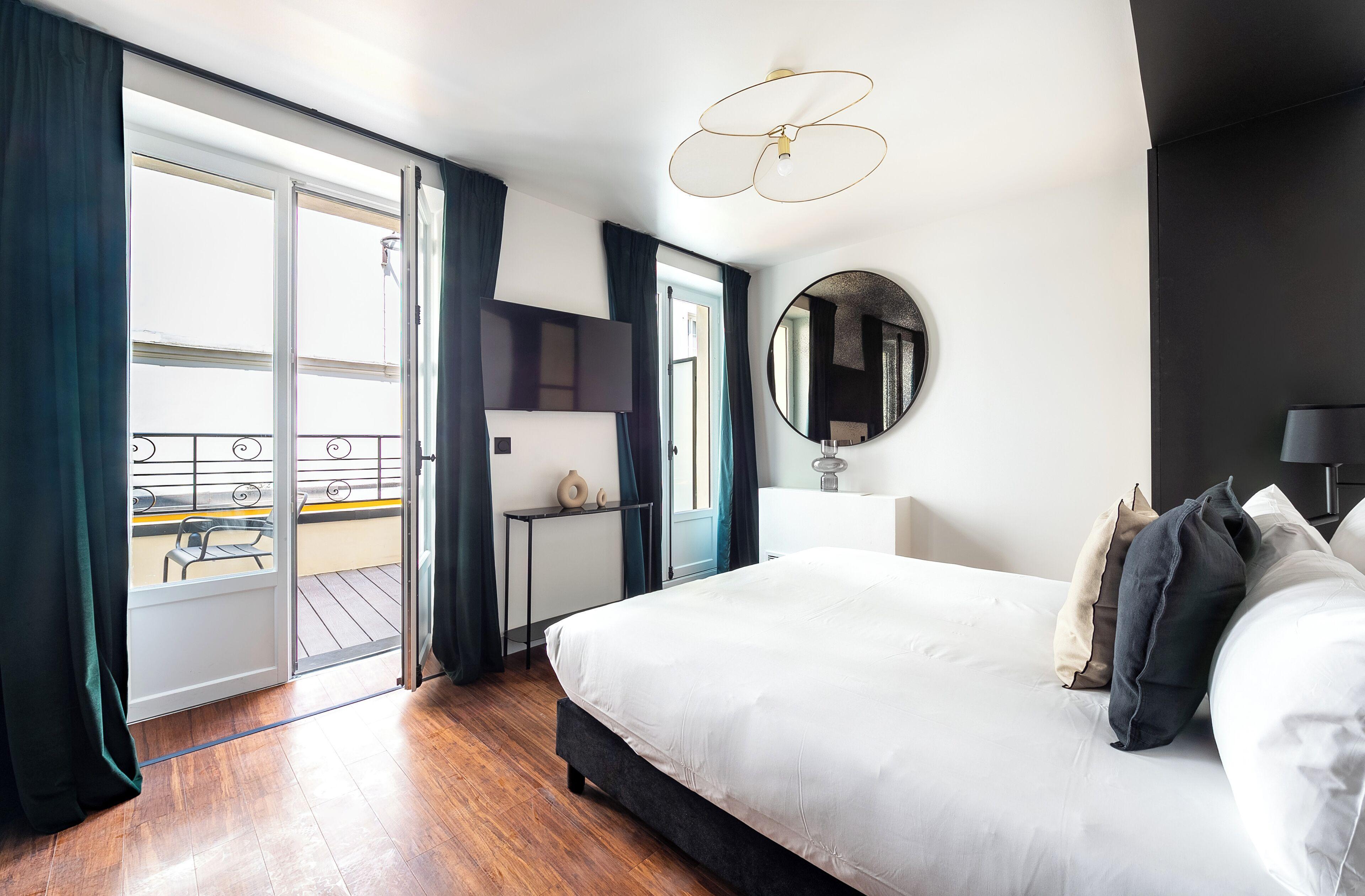 Limehome Montmartre 4* Paris